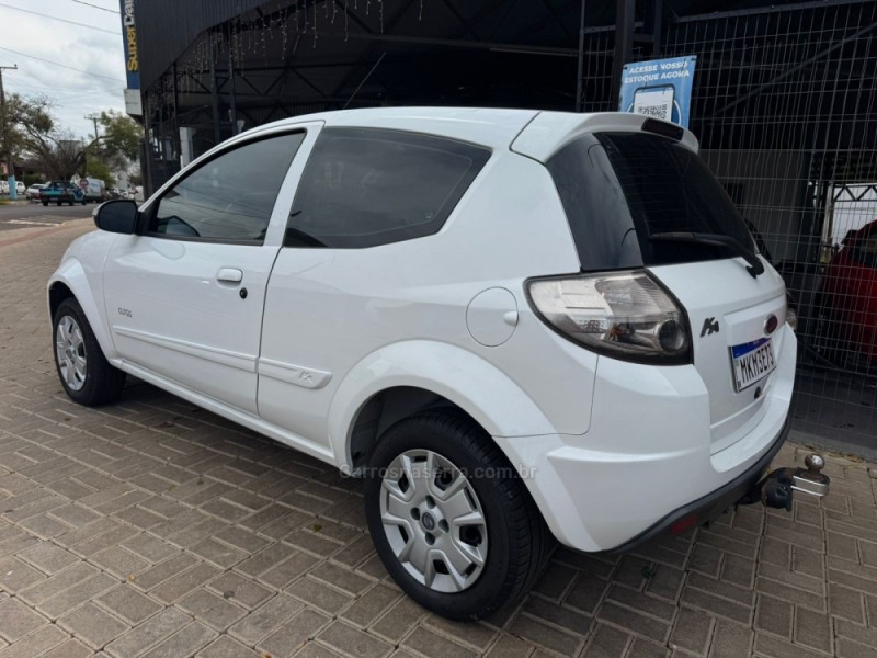 KA 1.0 MPI CLASS 8V FLEX 2P MANUAL - 2013 - TAPEJARA