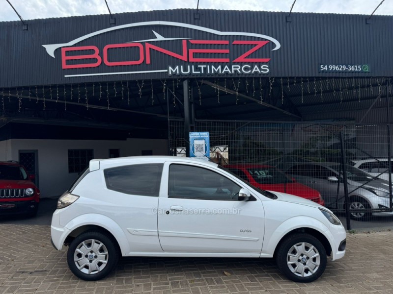 KA 1.0 MPI CLASS 8V FLEX 2P MANUAL - 2013 - TAPEJARA