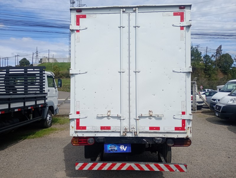 HR 2.5 LONGO BAÚ 4X2 16V 130CV TURBO INTERCOOLER DIESEL 2P MANUAL - 2010 - FARROUPILHA