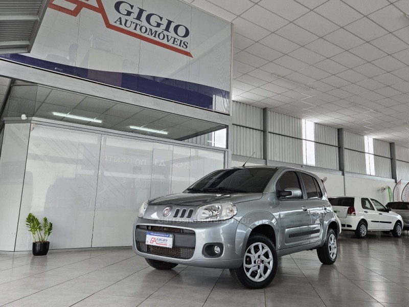 UNO 1.0 EVO VIVACE 8V FLEX 4P MANUAL