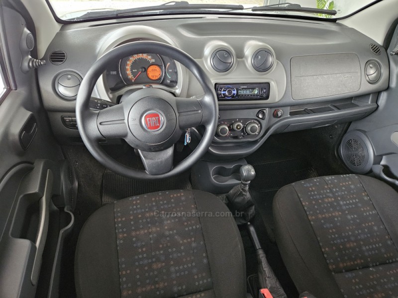 UNO 1.0 EVO VIVACE 8V FLEX 4P MANUAL - 2014 - TAPEJARA