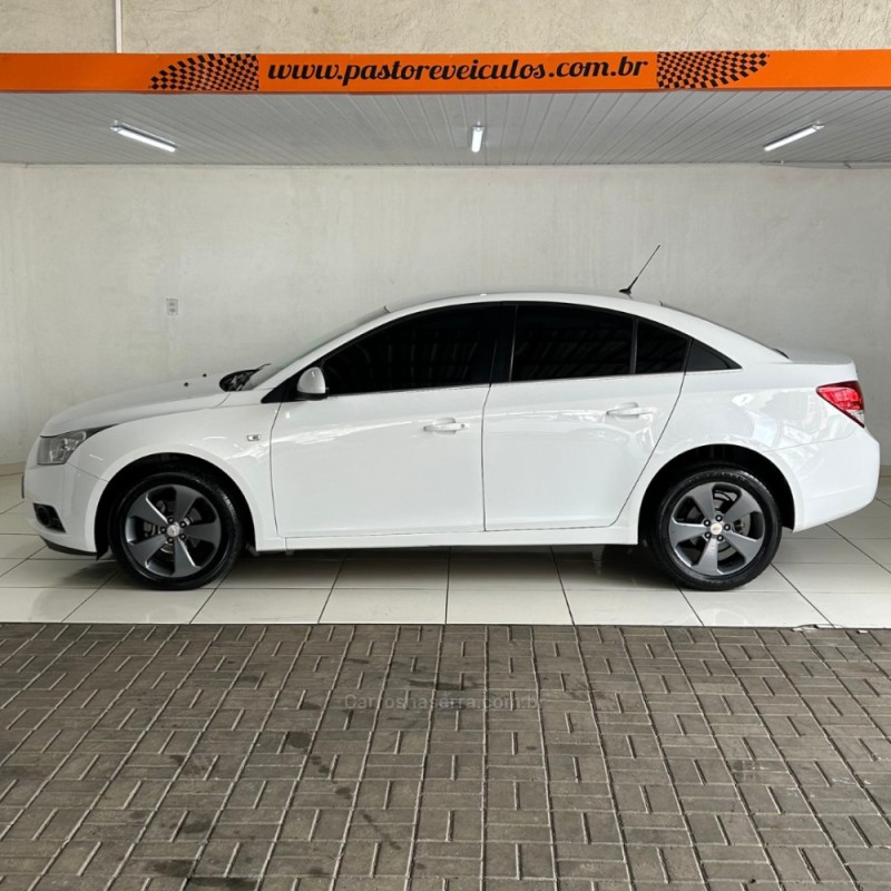 CRUZE 1.8 LT 16V FLEX 4P AUTOMÁTICO - 2012 - VACARIA