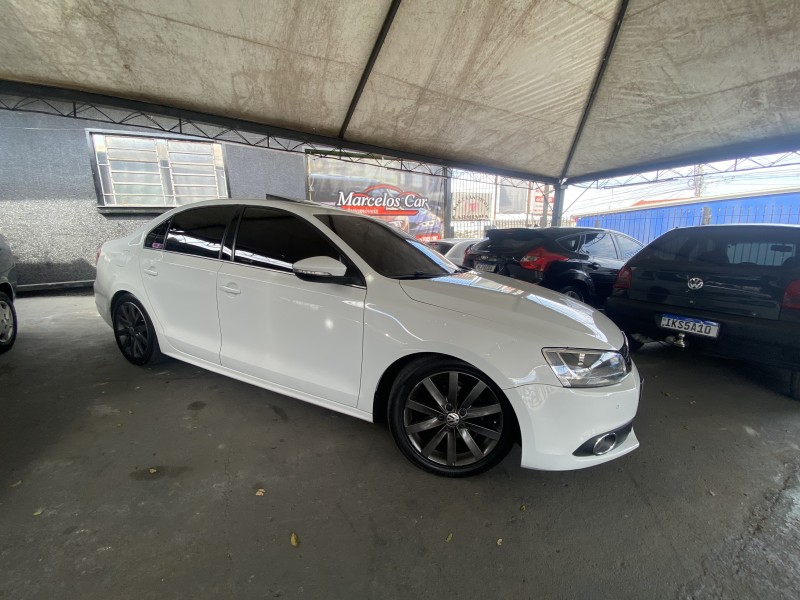 JETTA 2.0 COMFORTLINE FLEX 4P TIPTRONIC - 2014 - CAXIAS DO SUL