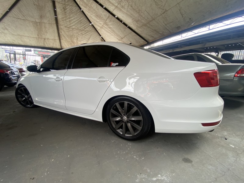 JETTA 2.0 COMFORTLINE FLEX 4P TIPTRONIC - 2014 - CAXIAS DO SUL