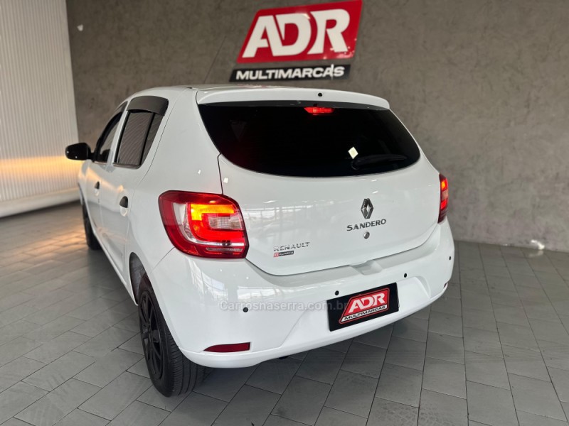 SANDERO 1.0 AUTHENTIQUE 16V FLEX 4P MANUAL - 2016 - CAXIAS DO SUL