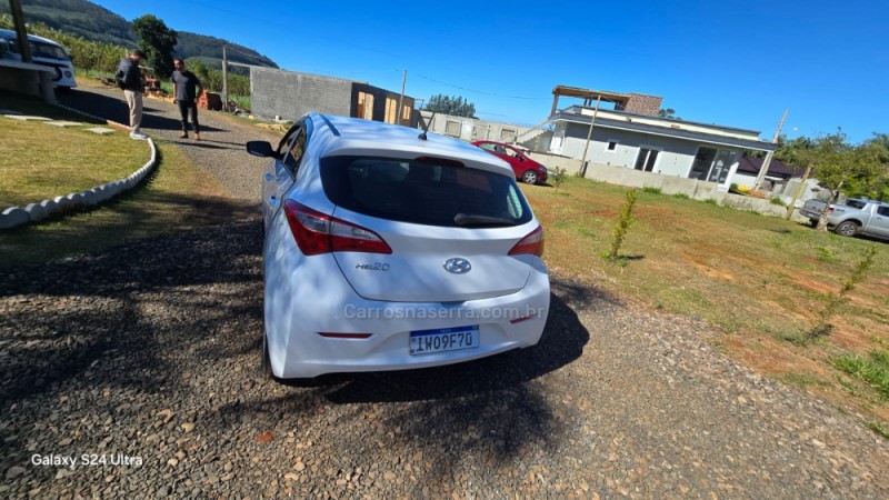 HB20 1.0 COMFORT 12V FLEX 4P MANUAL - 2015 - CAXIAS DO SUL