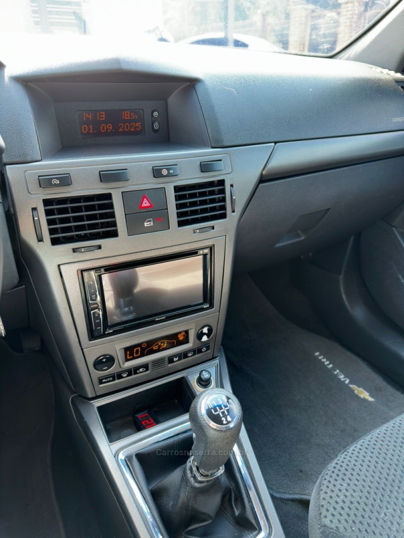 VECTRA 2.0 MPFI GT HATCH 8V FLEX 4P MANUAL - 2009 - CANELA