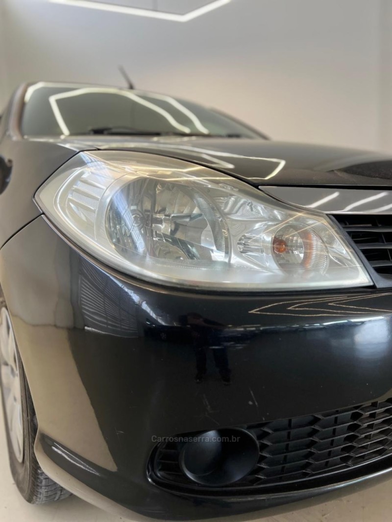 SYMBOL 1.6 EXPRESSION 16V FLEX 4P MANUAL - 2011 - NOVO HAMBURGO
