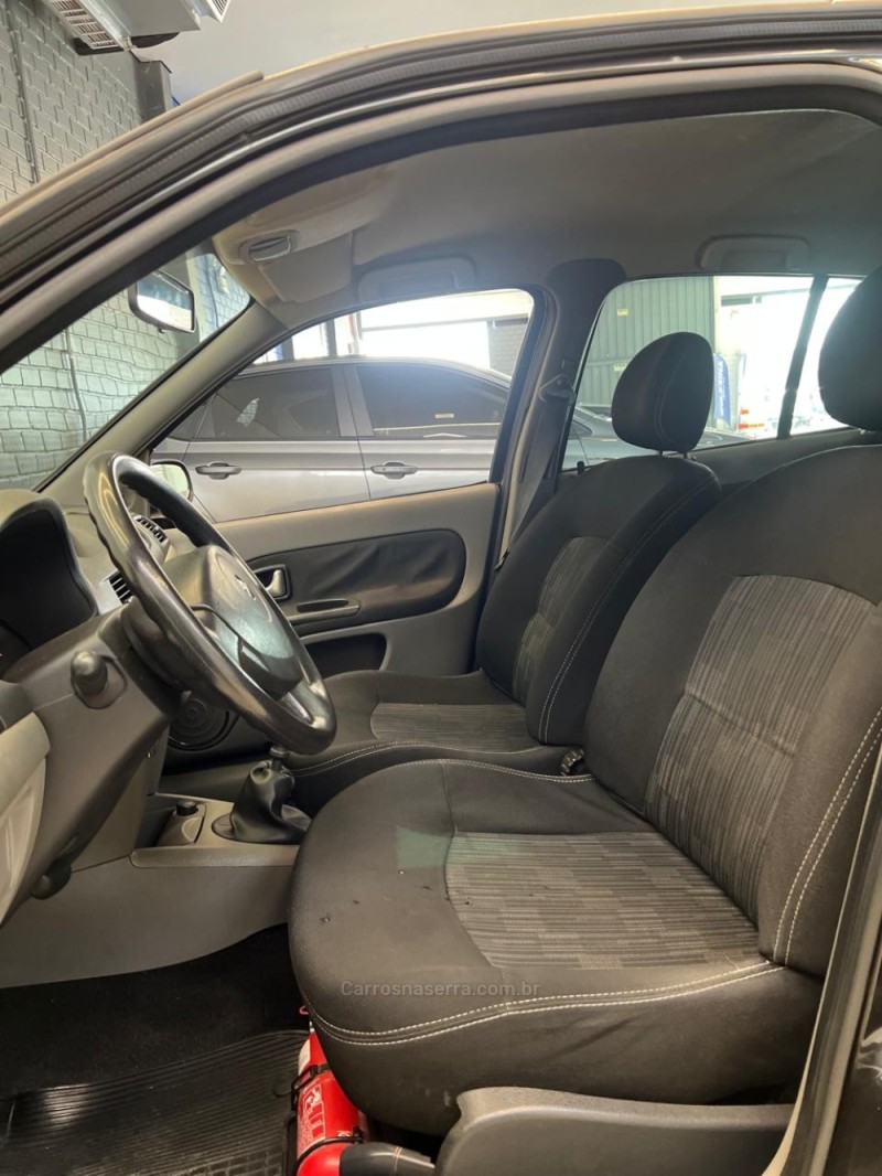 SYMBOL 1.6 EXPRESSION 16V FLEX 4P MANUAL - 2011 - NOVO HAMBURGO