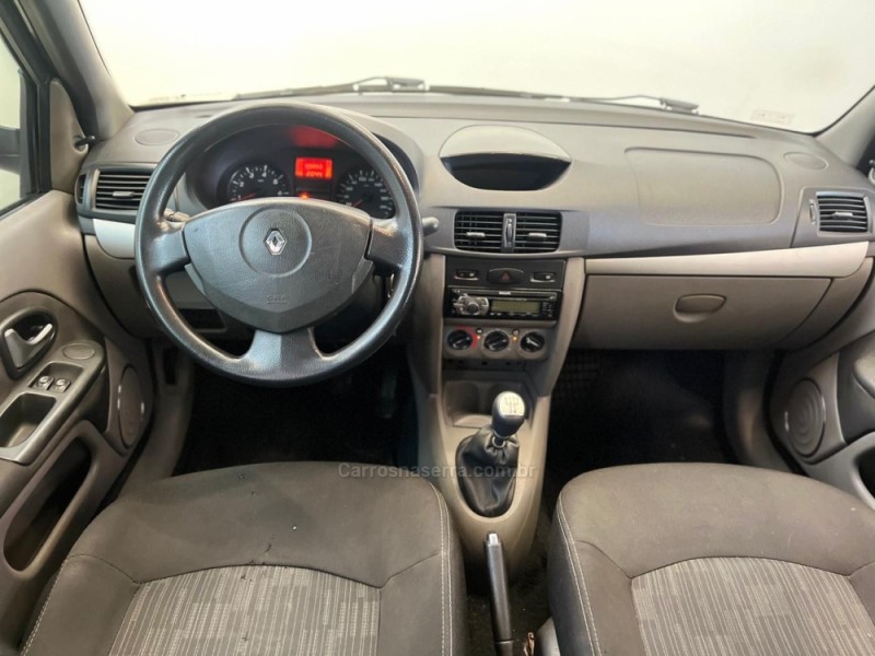 SYMBOL 1.6 EXPRESSION 16V FLEX 4P MANUAL - 2011 - NOVO HAMBURGO