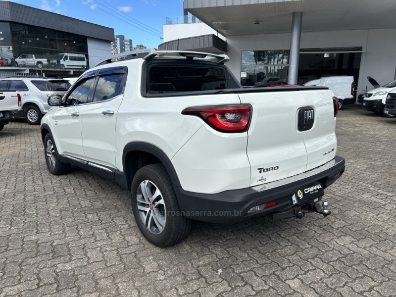 TORO 2.0 16V TURBO DIESEL VOLCANO AT9 4X4 AUTOMÁTICO - 2018 - FARROUPILHA