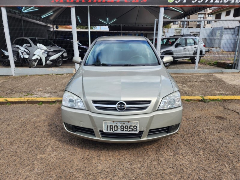 ASTRA 2.0 MPFI ADVANTAGE 8V FLEX 4P MANUAL - 2011 - VACARIA