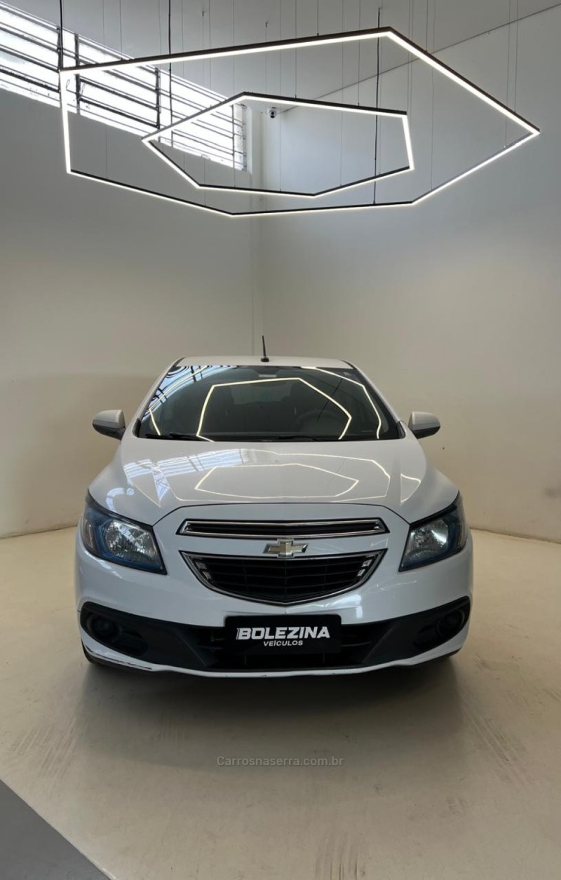ONIX 1.4 MPFI LT 8V FLEX 4P MANUAL - 2013 - NOVO HAMBURGO