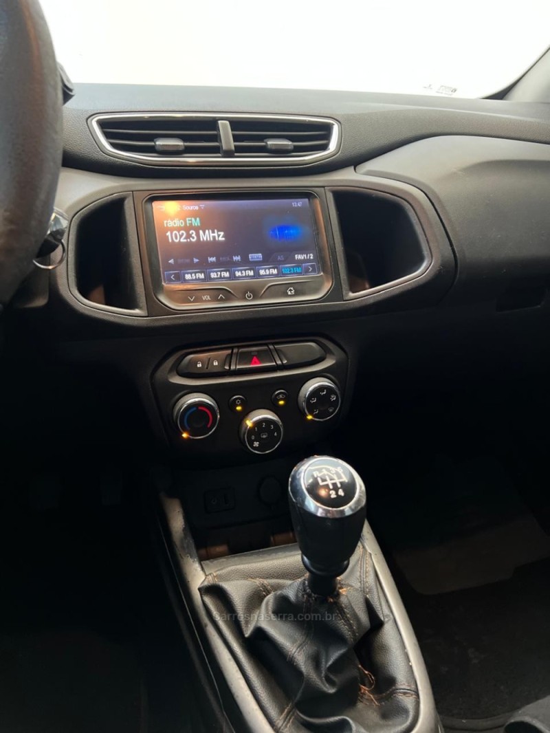 ONIX 1.4 MPFI LT 8V FLEX 4P MANUAL - 2013 - NOVO HAMBURGO