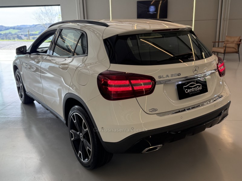 GLA 200 1.6 CGI NIGHT 16V FLEX 4P AUTOMÁTICO - 2019 - CARLOS BARBOSA