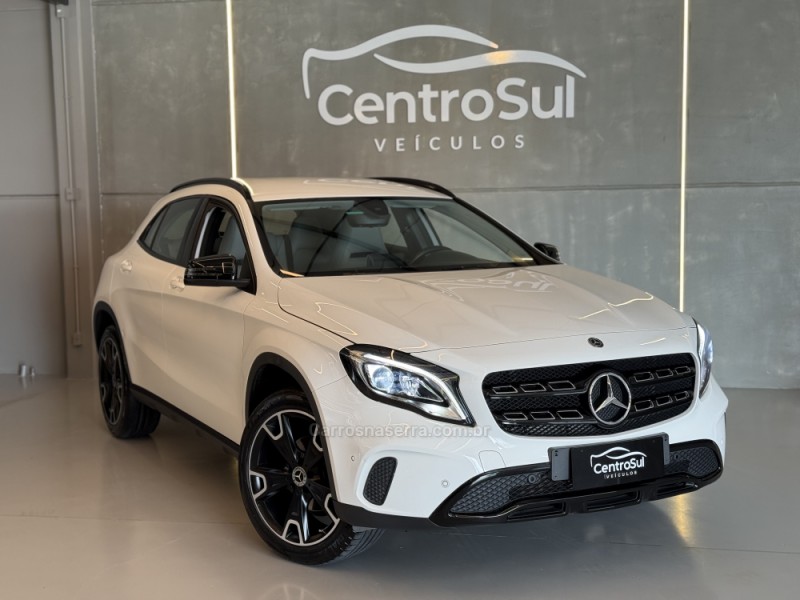 GLA 200 1.6 CGI NIGHT 16V FLEX 4P AUTOMÁTICO - 2019 - CARLOS BARBOSA