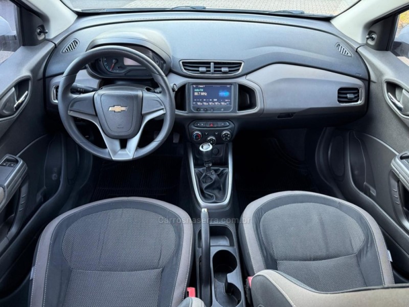 PRISMA 1.0 MPFI LT 8V FLEX 4P MANUAL - 2015 - IVOTI