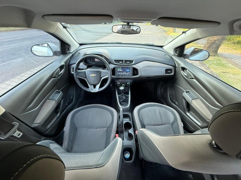PRISMA 1.0 MPFI LT 8V FLEX 4P MANUAL - 2015 - IVOTI
