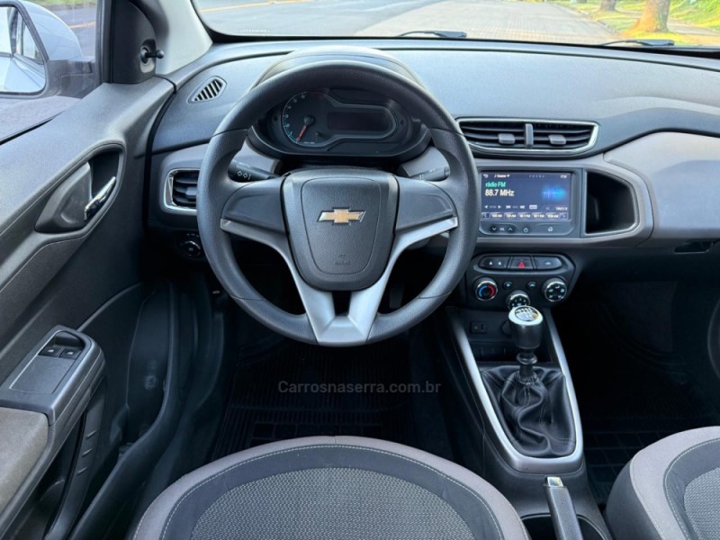 PRISMA 1.0 MPFI LT 8V FLEX 4P MANUAL - 2015 - IVOTI