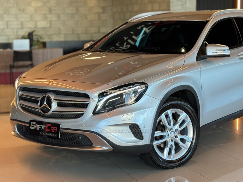 GLA 200 1.6 CGI ADVANCE 16V TURBO GASOLINA 4P AUTOMÁTICO - 2015 - DOIS IRMãOS