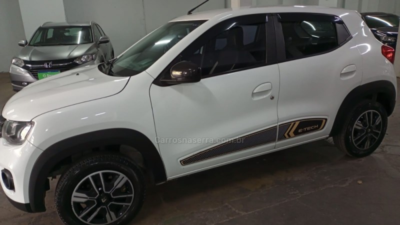 KWID 1.0 12V SCE FLEX INTENSE MANUAL