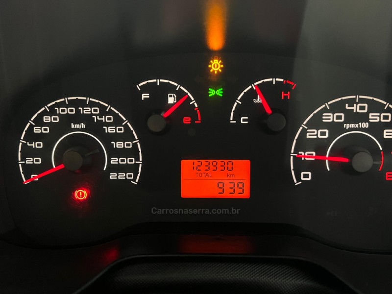 PUNTO 1.4 ATTRACTIVE 8V FLEX 4P MANUAL - 2012 - CAXIAS DO SUL