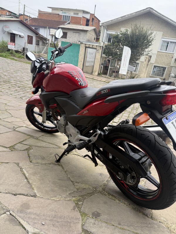 CB 300R ABS - 2010 - CAXIAS DO SUL