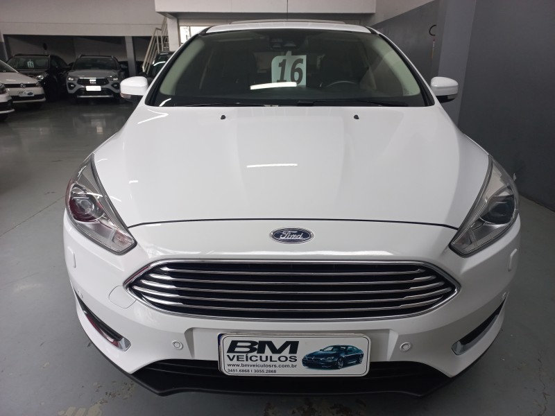 FOCUS 2.0 TITANIUM PLUS 16V FLEX 4P AUTOMÁTICO - 2016 - BENTO GONçALVES
