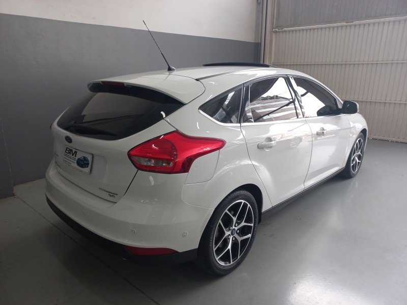 FOCUS 2.0 TITANIUM PLUS 16V FLEX 4P AUTOMÁTICO - 2016 - BENTO GONçALVES