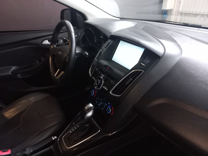 FOCUS 2.0 TITANIUM PLUS 16V FLEX 4P AUTOMÁTICO - 2016 - BENTO GONçALVES