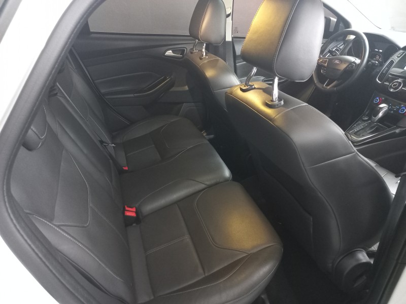 FOCUS 2.0 TITANIUM PLUS 16V FLEX 4P AUTOMÁTICO - 2016 - BENTO GONçALVES