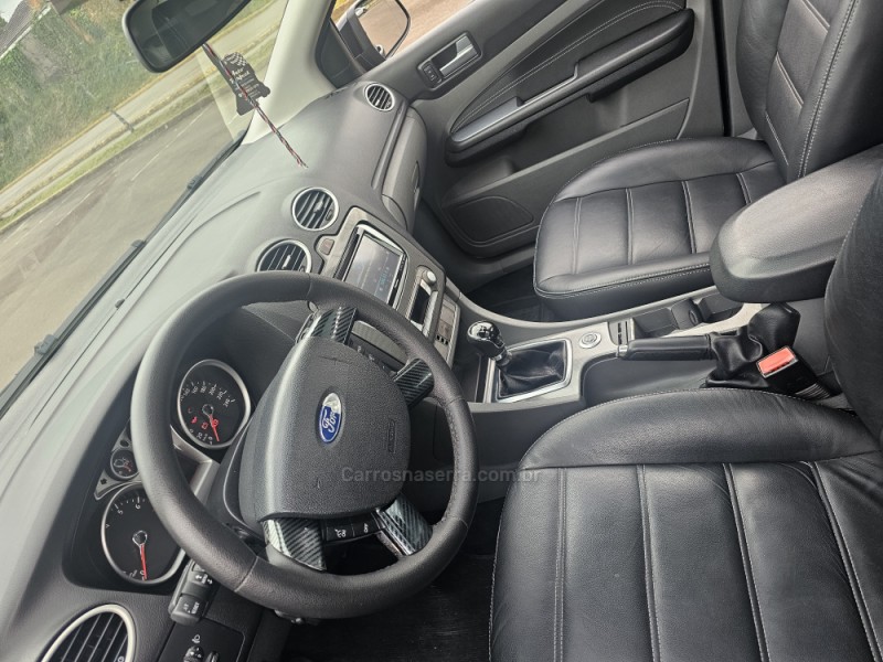 FOCUS 2.0 GHIA 16V FLEX 4P MANUAL - 2009 - BENTO GONçALVES