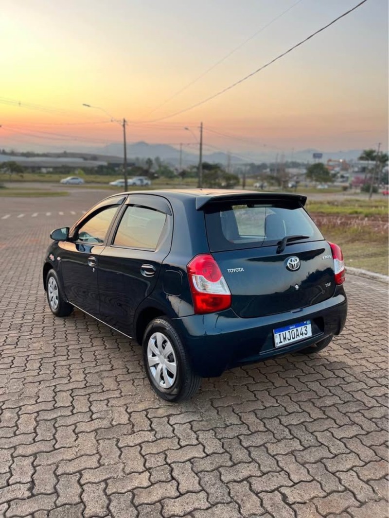 ETIOS 1.3 16V FLEX 4P MANUAL - 2015 - LAJEADO