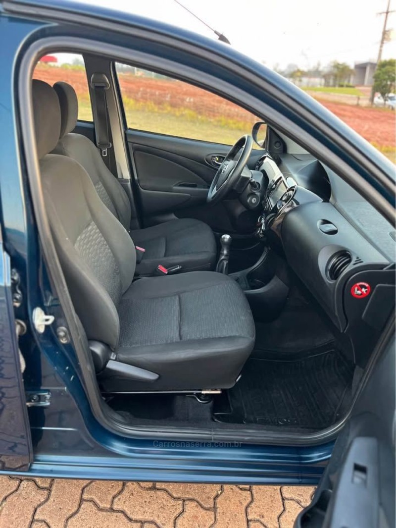 ETIOS 1.3 16V FLEX 4P MANUAL - 2015 - LAJEADO