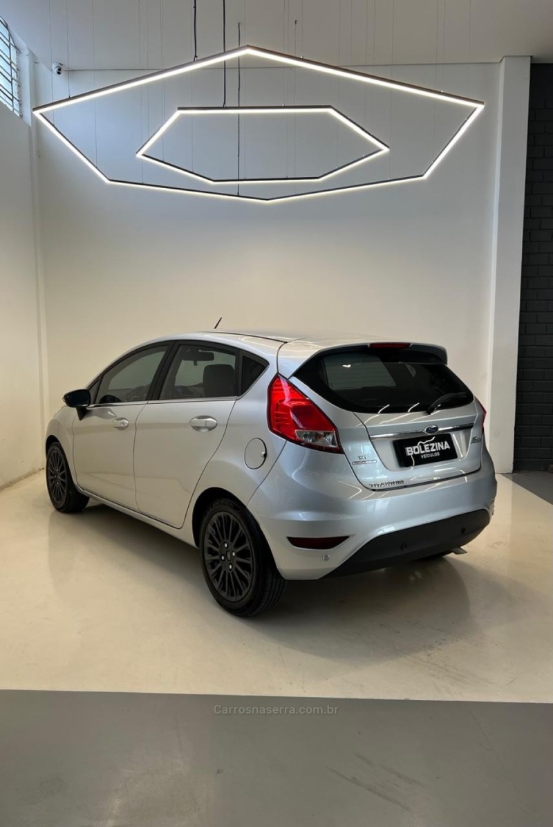 FIESTA 1.6 TITANIUM HATCH 16V FLEX 4P AUTOMÁTICO - 2014 - NOVO HAMBURGO