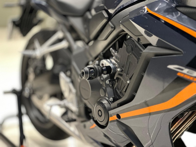 CBR 650R  - 2021 - CAXIAS DO SUL