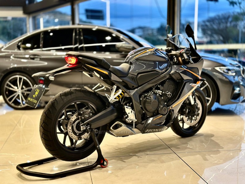 CBR 650R  - 2021 - CAXIAS DO SUL