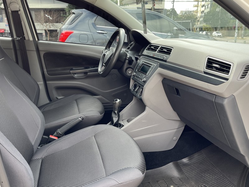 VOYAGE 1.6 MI COMFORTLINE 8V FLEX 4P MANUAL - 2017 - CAXIAS DO SUL