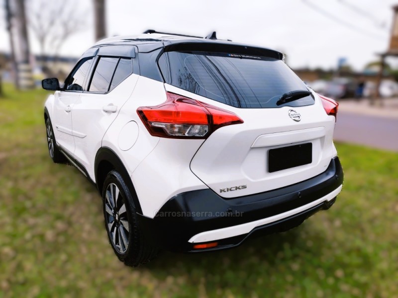 KICKS 1.6 16V FLEX SV LIMITED 4P AUTOMÁTICO - 2017 - NOVO HAMBURGO