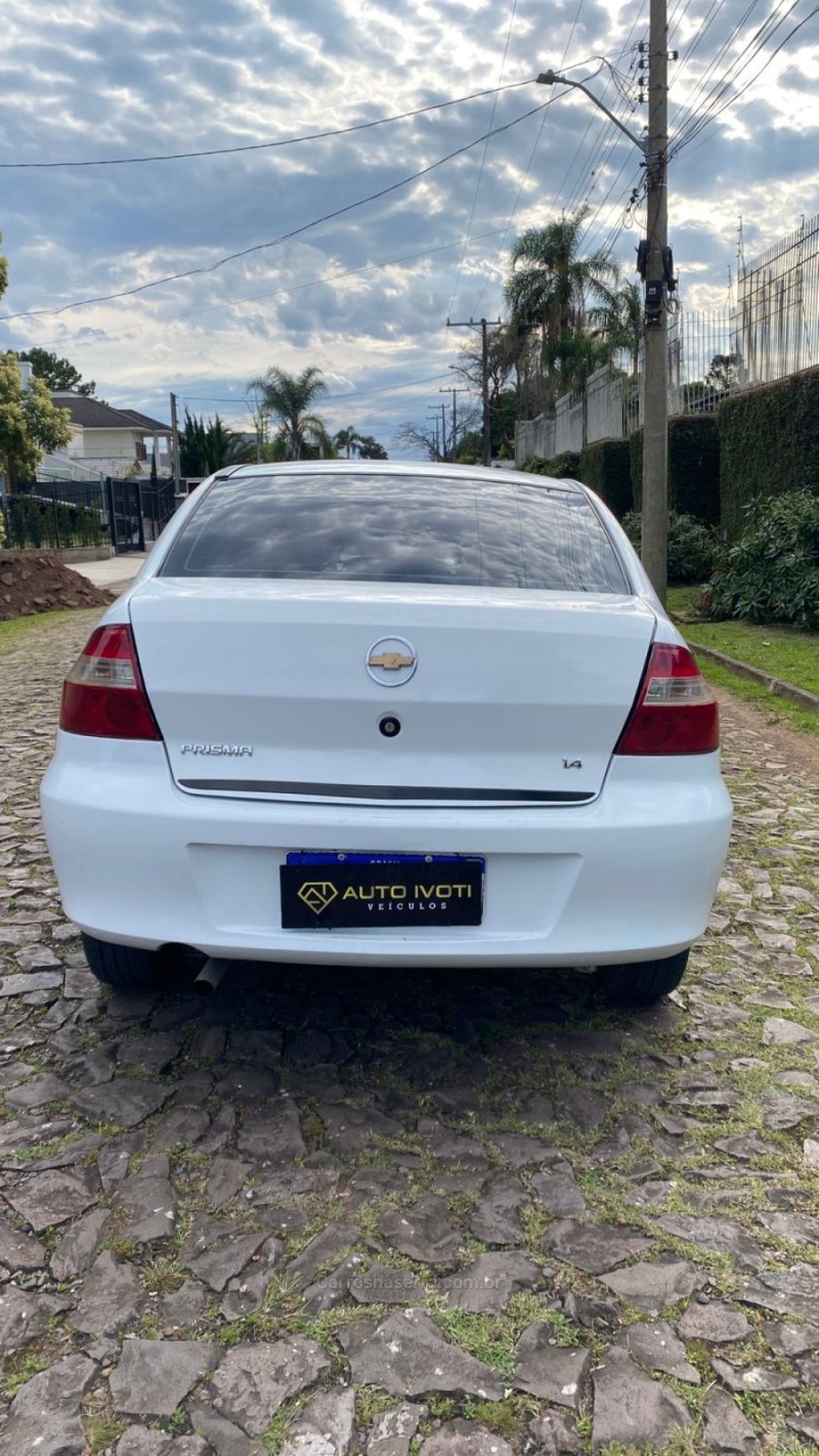 PRISMA 1.4 MPFI MAXX 8V FLEX 4P MANUAL - 2009 - IVOTI