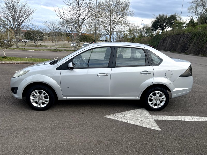 FIESTA 1.6 ROCAM SE SEDAN 8V FLEX 4P MANUAL - 2014 - BENTO GONçALVES