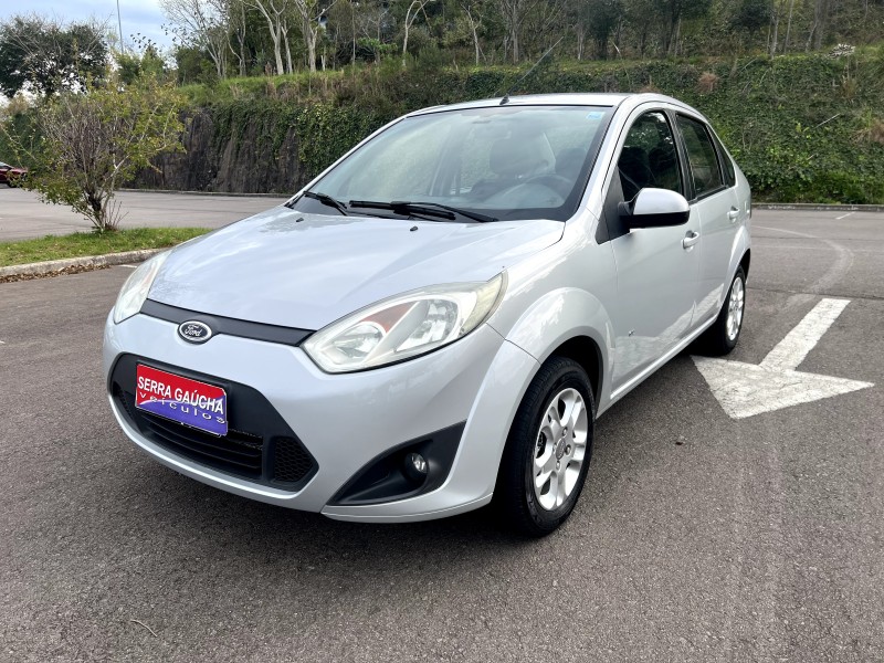 FIESTA 1.6 ROCAM SE SEDAN 8V FLEX 4P MANUAL - 2014 - BENTO GONçALVES