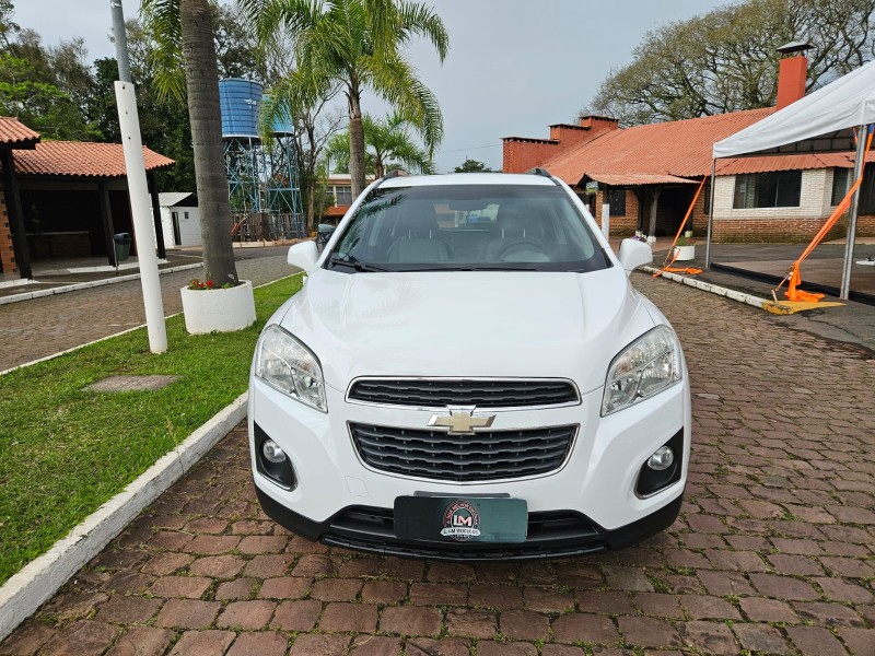 TRACKER 1.8 MPFI LTZ 4X2 16V FLEX 4P AUTOMÁTICO - 2015 - VENâNCIO AIRES