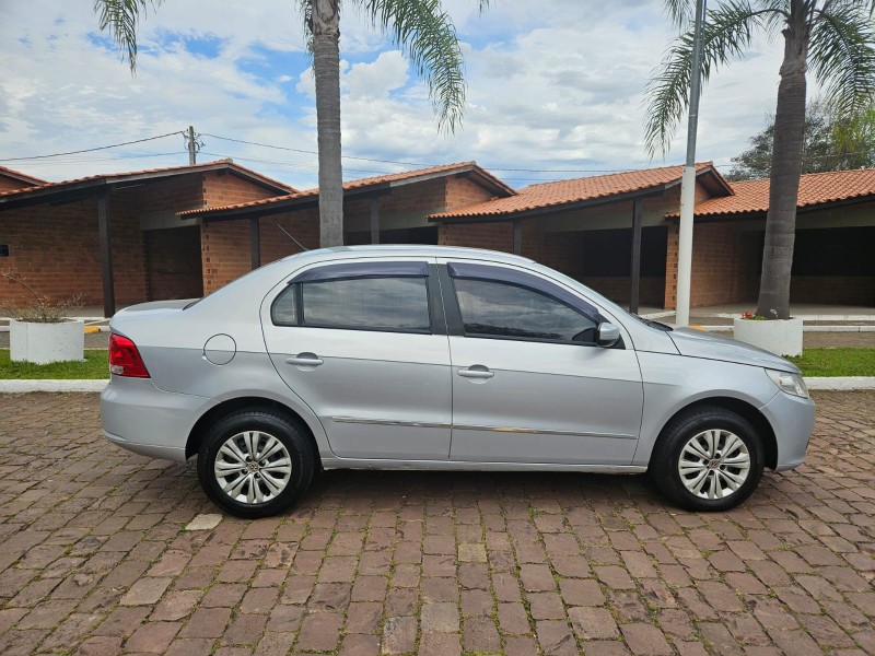 VOYAGE 1.0 MI 8V FLEX 4P MANUAL - 2009 - VENâNCIO AIRES