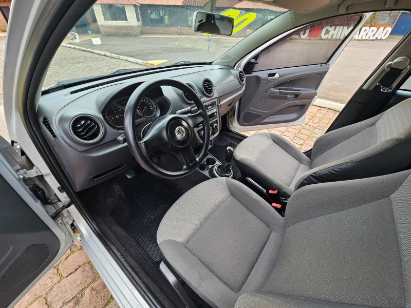 VOYAGE 1.0 MI 8V FLEX 4P MANUAL - 2009 - VENâNCIO AIRES