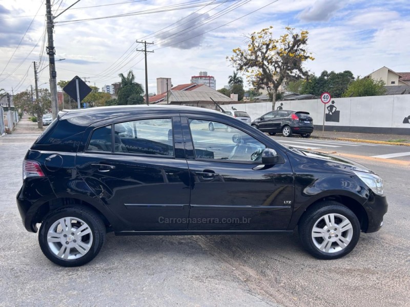 AGILE 1.4 MPFI LTZ 8V FLEX 4P MANUAL - 2010 - VENâNCIO AIRES