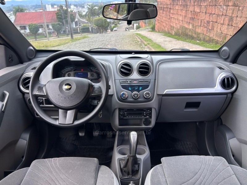 AGILE 1.4 MPFI LTZ 8V FLEX 4P MANUAL - 2010 - VENâNCIO AIRES