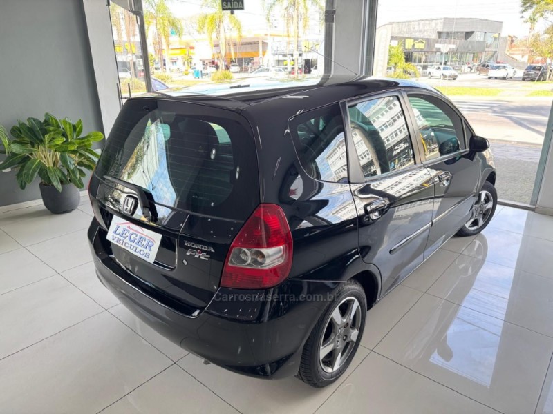 FIT 1.4 LXL 8V GASOLINA 4P AUTOMÁTICO - 2007 - SãO LEOPOLDO