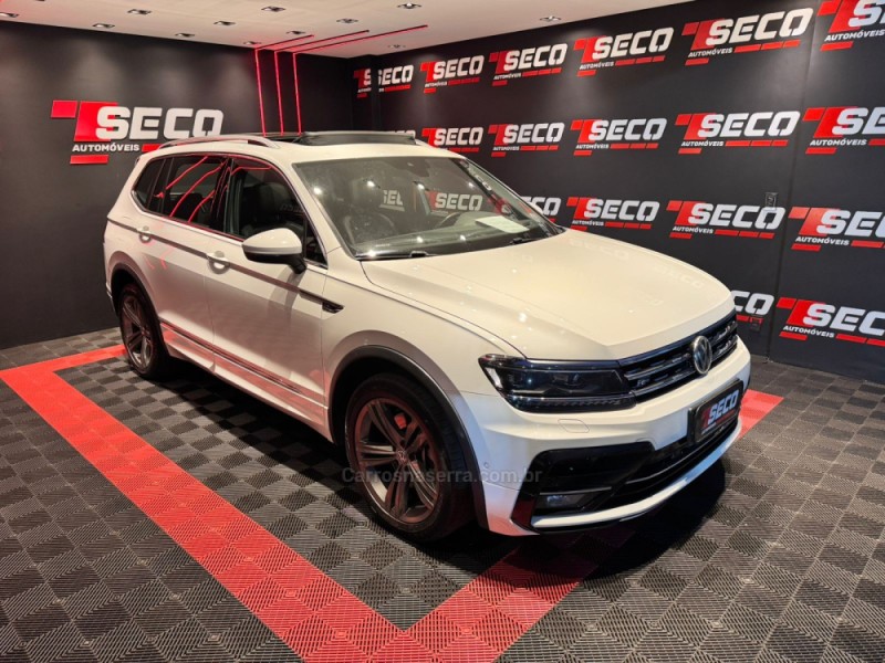 TIGUAN 2.0 ALLSPACE R-LINE 300 TSI GASOLINA 4P AUTOMÁTICO - 2019 - PASSO FUNDO