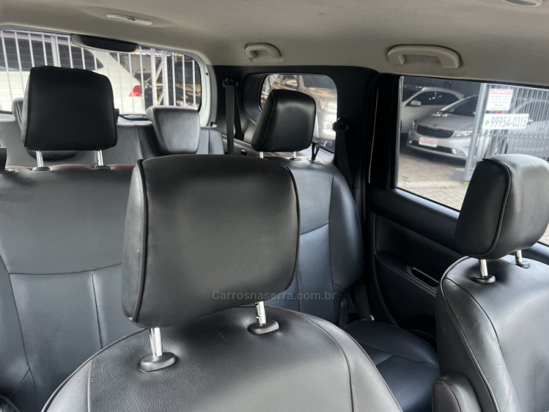 GRAND LIVINA 1.8 SL 16V FLEX 4P AUTOMÁTICO - 2014 - CAMPO BOM